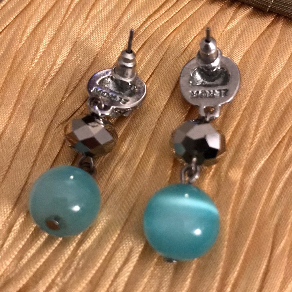 Monet earrings - Picture 2 of 3